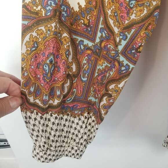 Cute UMGEE USA BOHO TOP WITH FRONT TIE. FLORAL DESIGN. SIZE S. - Picture 5 of 14